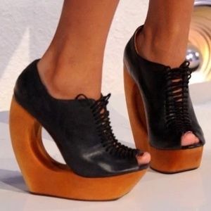 Jeffrey Campbell Rockin Black Leather Lace Up Sculptural Wood Platforms